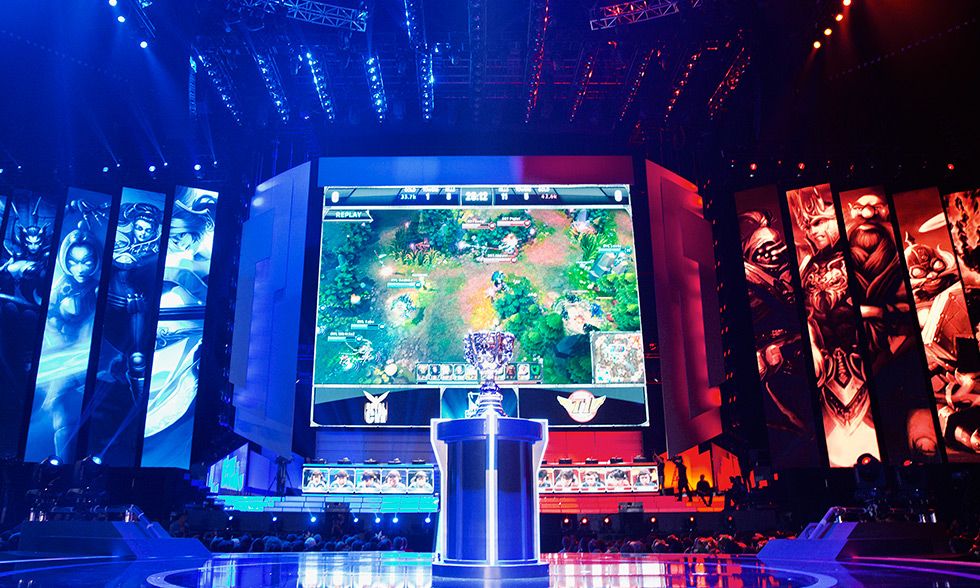 LPL四号种子世界赛前景分析:如何突破韩国强队T1与GEN的围剿?